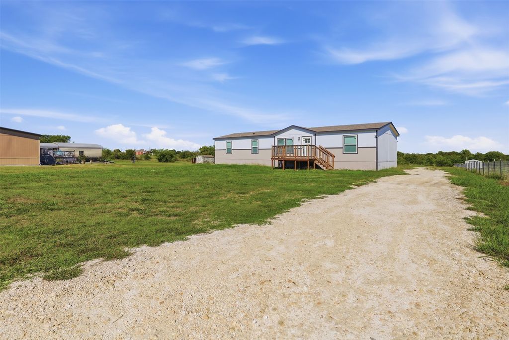 3633 County Road 1224, Cleburne, TX 76033 — photo 2