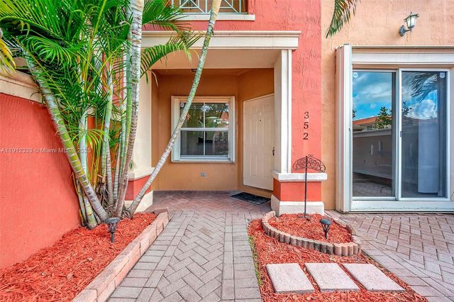 6141 NW 115th Pl 352, Doral, FL 33178