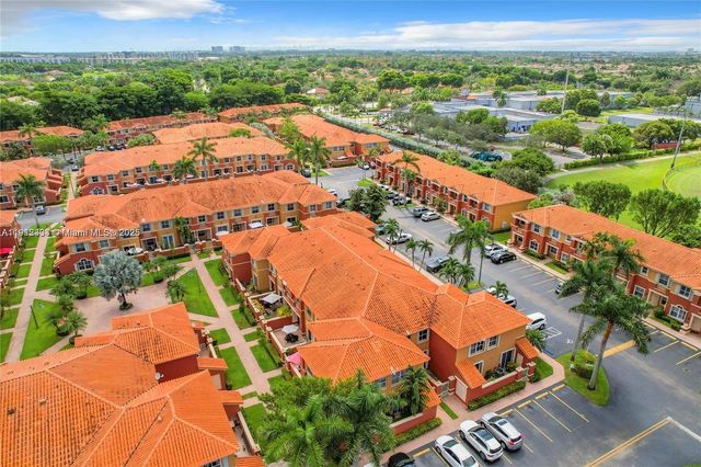 6141 NW 115th Pl 352, Doral, FL 33178