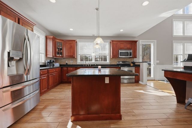53 Fitzgerald Road, Charlton, MA 01507