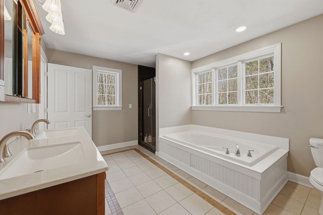 53 Fitzgerald Road, Charlton, MA 01507