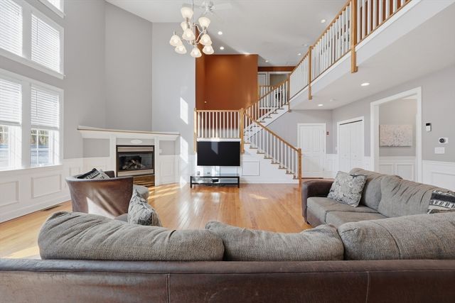 53 Fitzgerald Road, Charlton, MA 01507