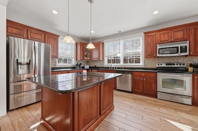 53 Fitzgerald Road, Charlton, MA 01507