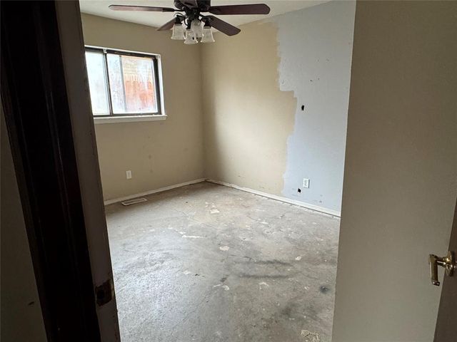 8905 N Davis Avenue, Oklahoma City, OK 73132