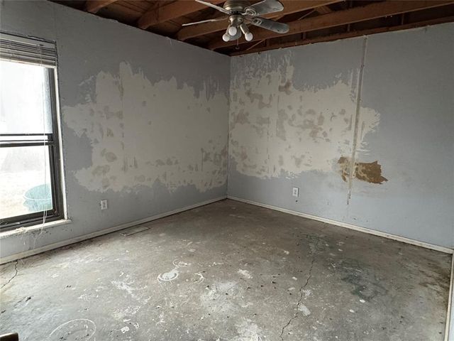 8905 N Davis Avenue, Oklahoma City, OK 73132