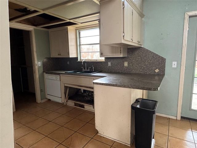 8905 N Davis Avenue, Oklahoma City, OK 73132