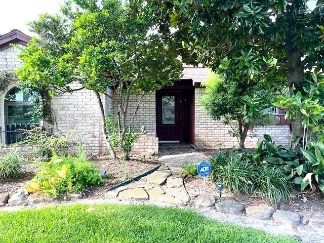 2310 Brooktree Drive, Houston, TX 77008