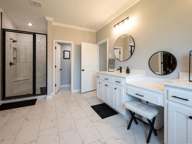 2112 Sable Oaks Circle, Bryant, AR 72022