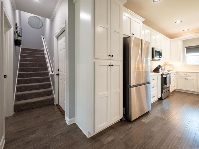 2112 Sable Oaks Circle, Bryant, AR 72022