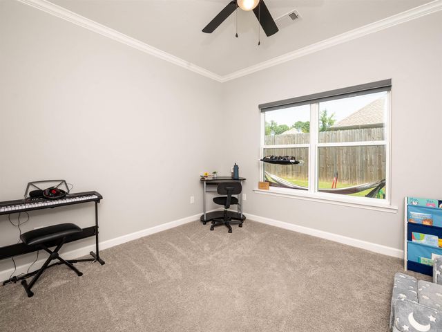 2112 Sable Oaks Circle, Bryant, AR 72022