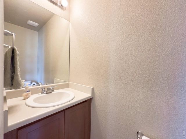 526 W 64th St, Loveland, CO 80538