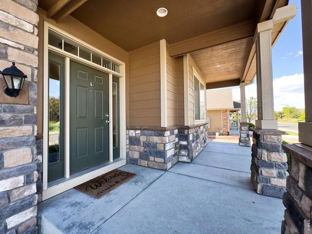 526 W 64th St, Loveland, CO 80538