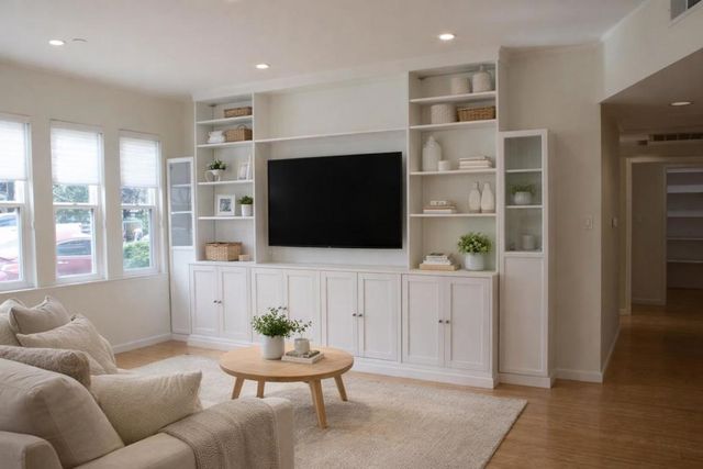 1110 Bayswater Avenue 105, Burlingame, CA 94010