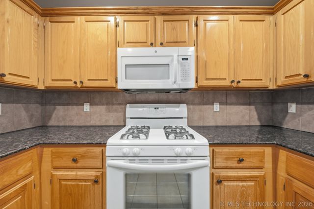 13144 N 133rd East Avenue, Collinsville, OK 74021