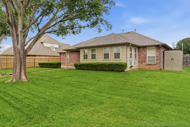 13144 N 133rd East Avenue, Collinsville, OK 74021