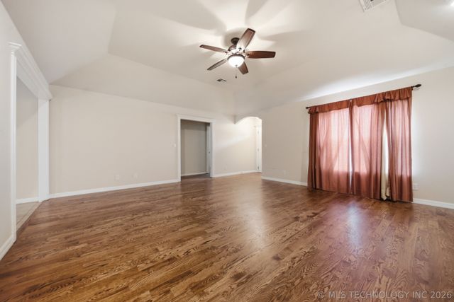 13144 N 133rd East Avenue, Collinsville, OK 74021