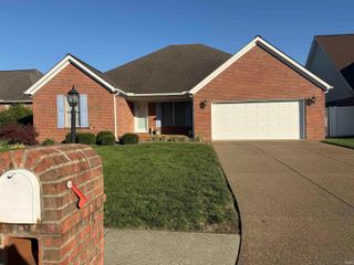5829 Porterfield Drive, Evansville, IN 47711