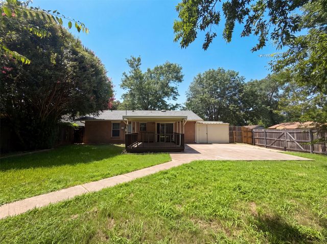 2549 Steven Drive, Denison, TX 75020