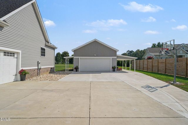 8714 Surrey Top Road, Bailey, NC 27807