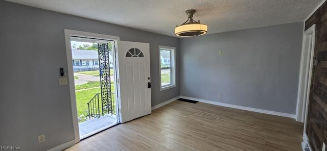 3155 Mckinley Street, Lorain, OH 44052
