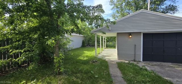 3155 Mckinley Street, Lorain, OH 44052