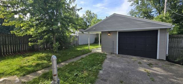 3155 Mckinley Street, Lorain, OH 44052