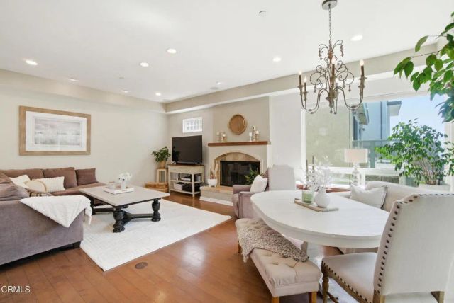 1185 Winthrop Lane, Ventura, CA 93001