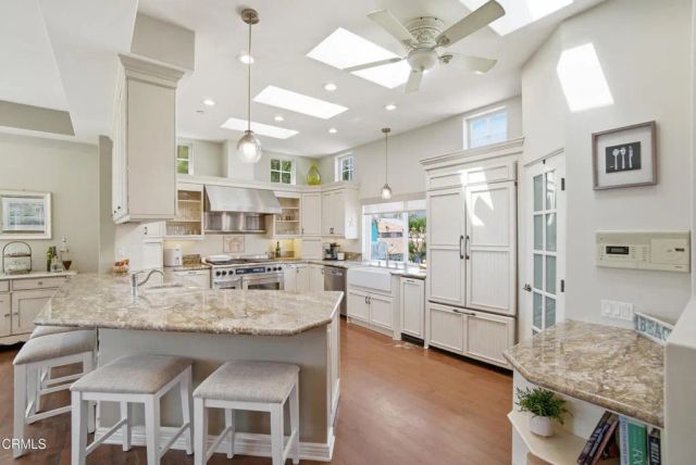 1185 Winthrop Lane, Ventura, CA 93001