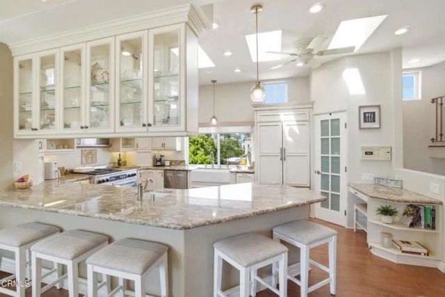 1185 Winthrop Lane, Ventura, CA 93001