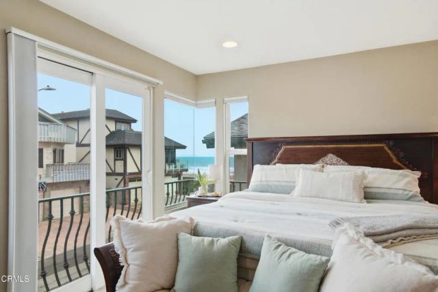 1185 Winthrop Lane, Ventura, CA 93001