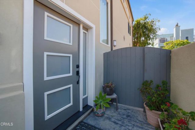 1185 Winthrop Lane, Ventura, CA 93001