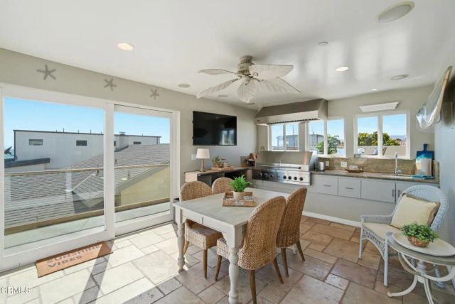 1185 Winthrop Lane, Ventura, CA 93001