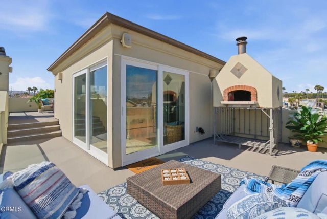 1185 Winthrop Lane, Ventura, CA 93001