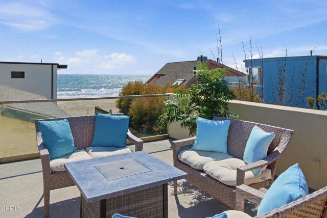1185 Winthrop Lane, Ventura, CA 93001
