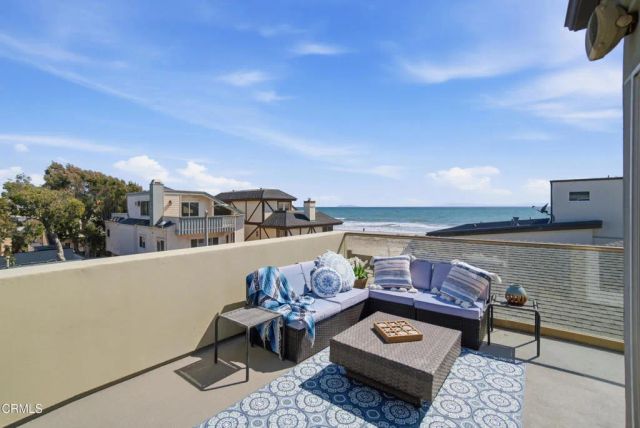 1185 Winthrop Lane, Ventura, CA 93001