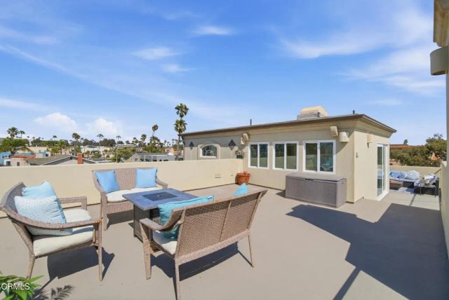 1185 Winthrop Lane, Ventura, CA 93001