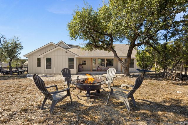 1177 Lasso Loop, Canyon Lake, TX 78133