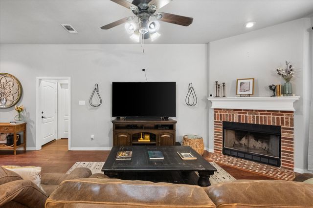 1014 Baltic Avenue, Midlothian, TX 76065