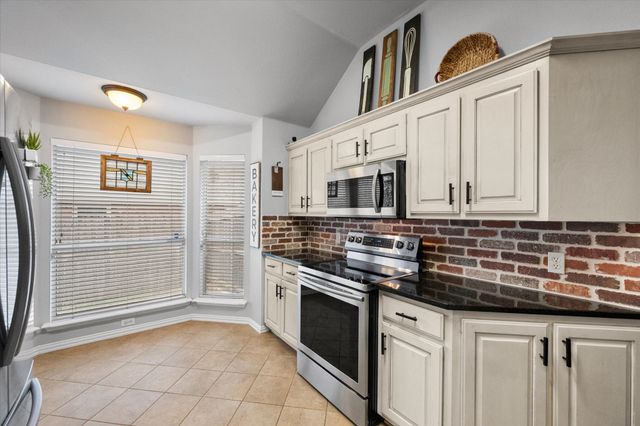 1014 Baltic Avenue, Midlothian, TX 76065