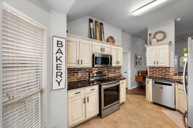 1014 Baltic Avenue, Midlothian, TX 76065