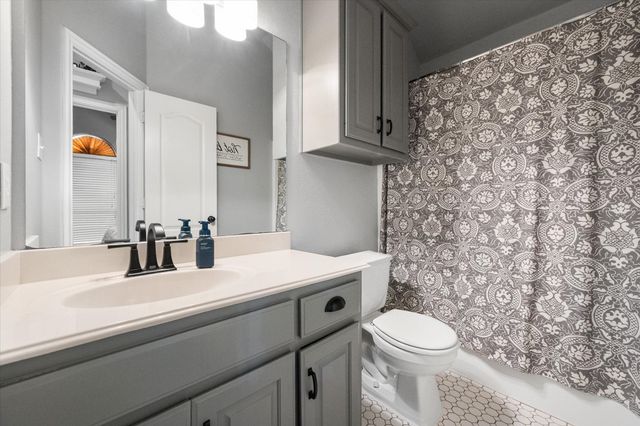 1014 Baltic Avenue, Midlothian, TX 76065