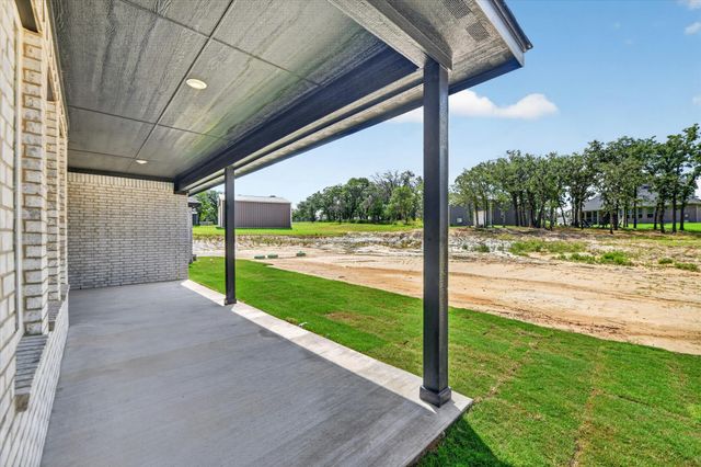 145 Loveta Lane, Boyd, TX 76023