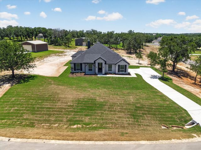 145 Loveta Lane, Boyd, TX 76023