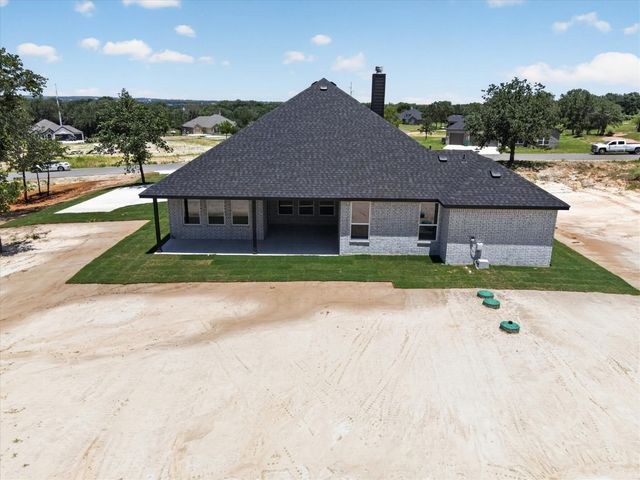 145 Loveta Lane, Boyd, TX 76023