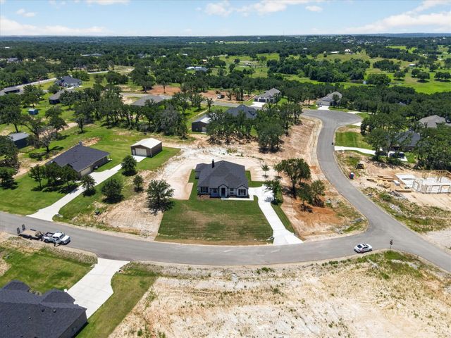145 Loveta Lane, Boyd, TX 76023