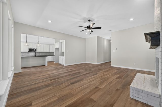 145 Loveta Lane, Boyd, TX 76023