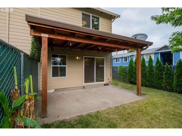 480 S PINE St, Canby, OR 97013