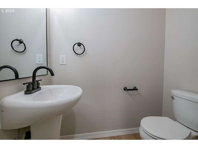 480 S PINE St, Canby, OR 97013