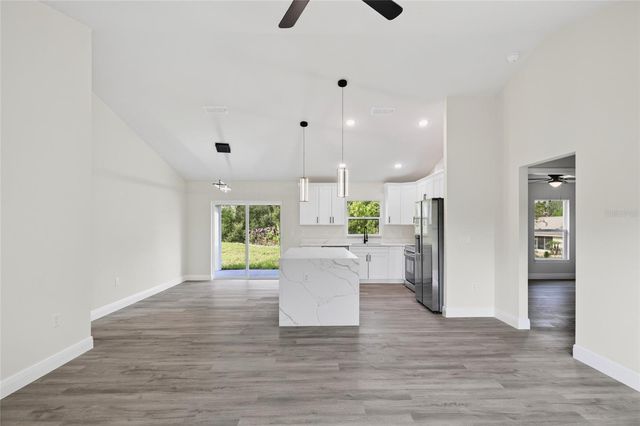 2902 W EDISON PLACE, Dunnellon, FL 34433
