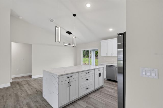 2902 W EDISON PLACE, Dunnellon, FL 34433